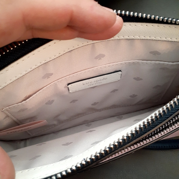 Womens small cross body bag - Picture 2 of 3